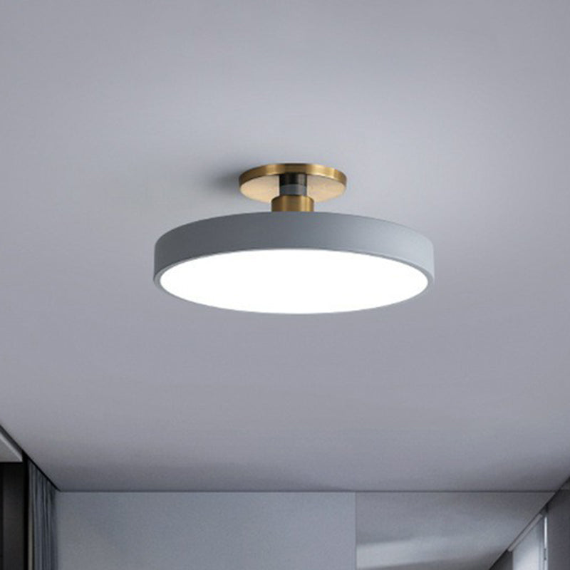 Round Ceiling Lamp in Nordic Style - LED