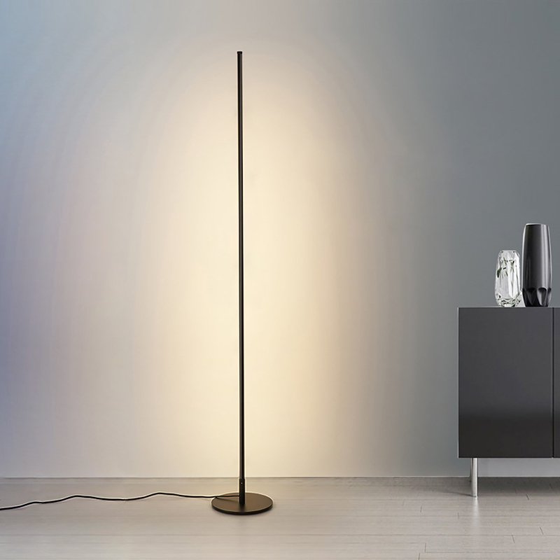 Remote-Controlled LED Floor Lamp with Dimmable Brightness