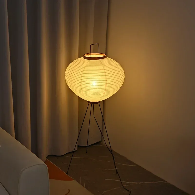 Floor Lamp in Japanese Paper