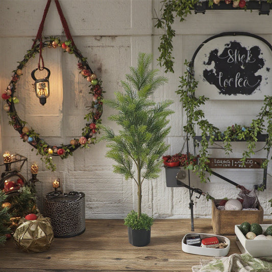 Artistic Christmas Tree 90cm – Realistic Needle Tree for Indoor Decoration